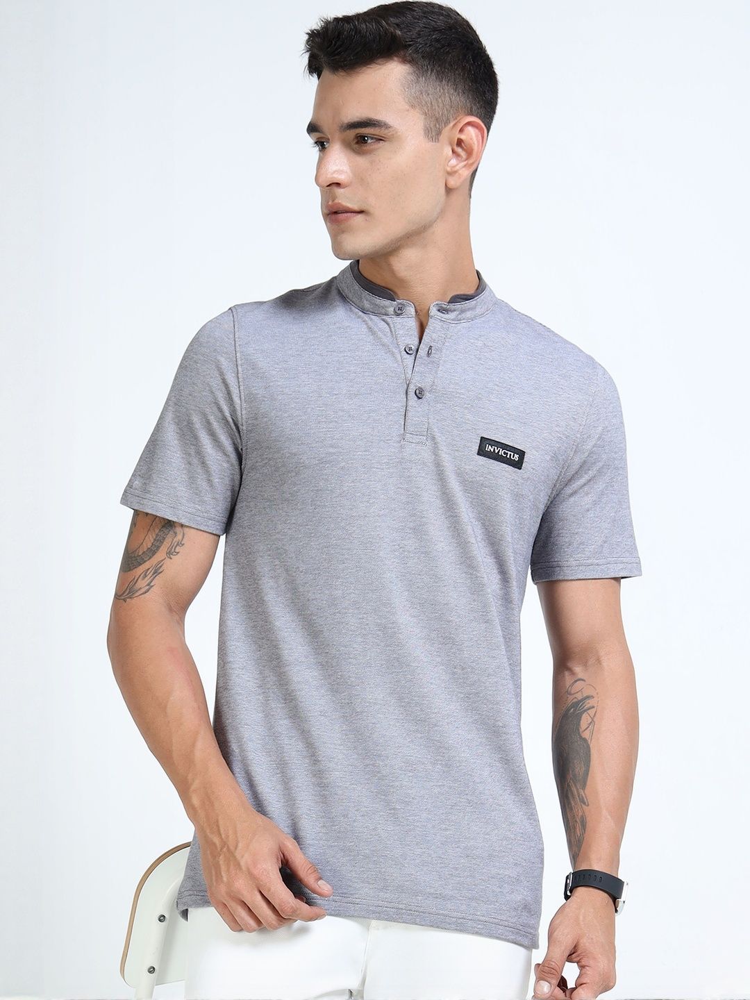 INVICTUS Men Mandarin Collar Pockets T-shirt