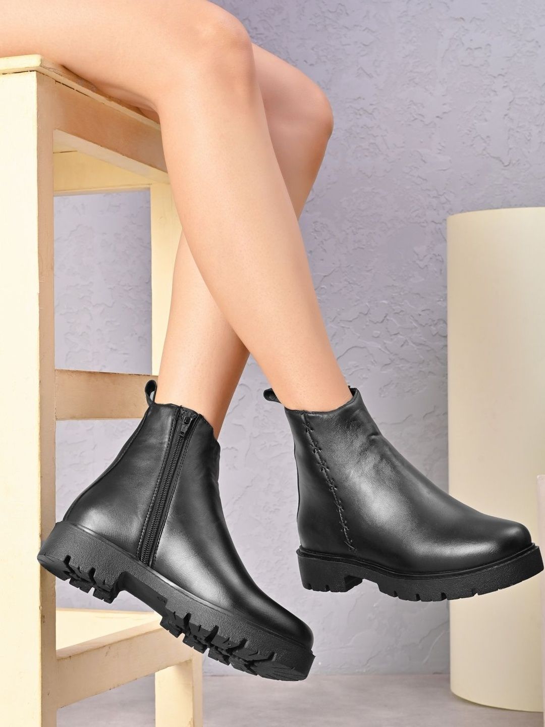 Roadster Roadster Women Round Toe Mid-Top Regular Boots