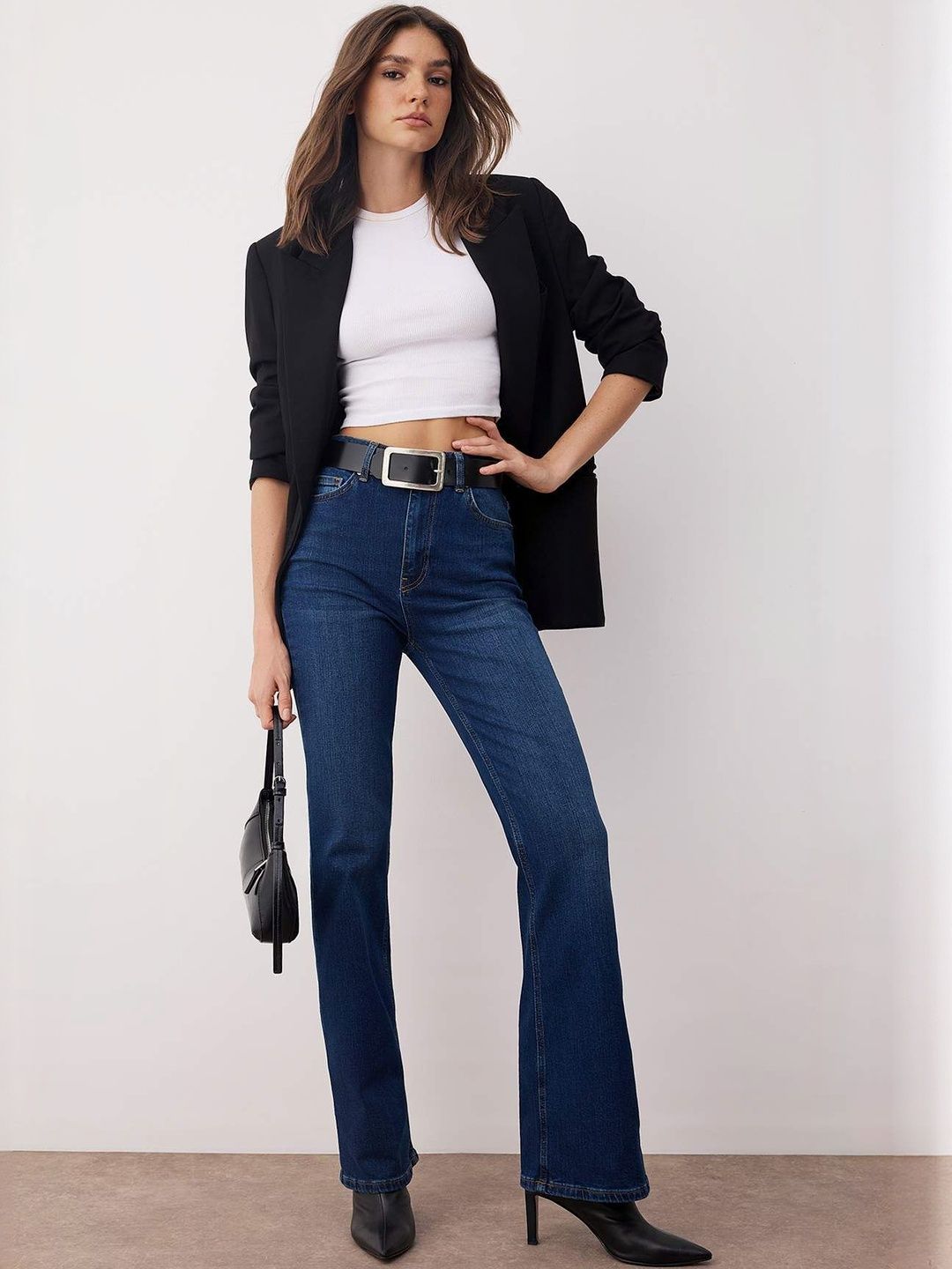 Trendyol Women Regular Fit Mid-Rise Jeans