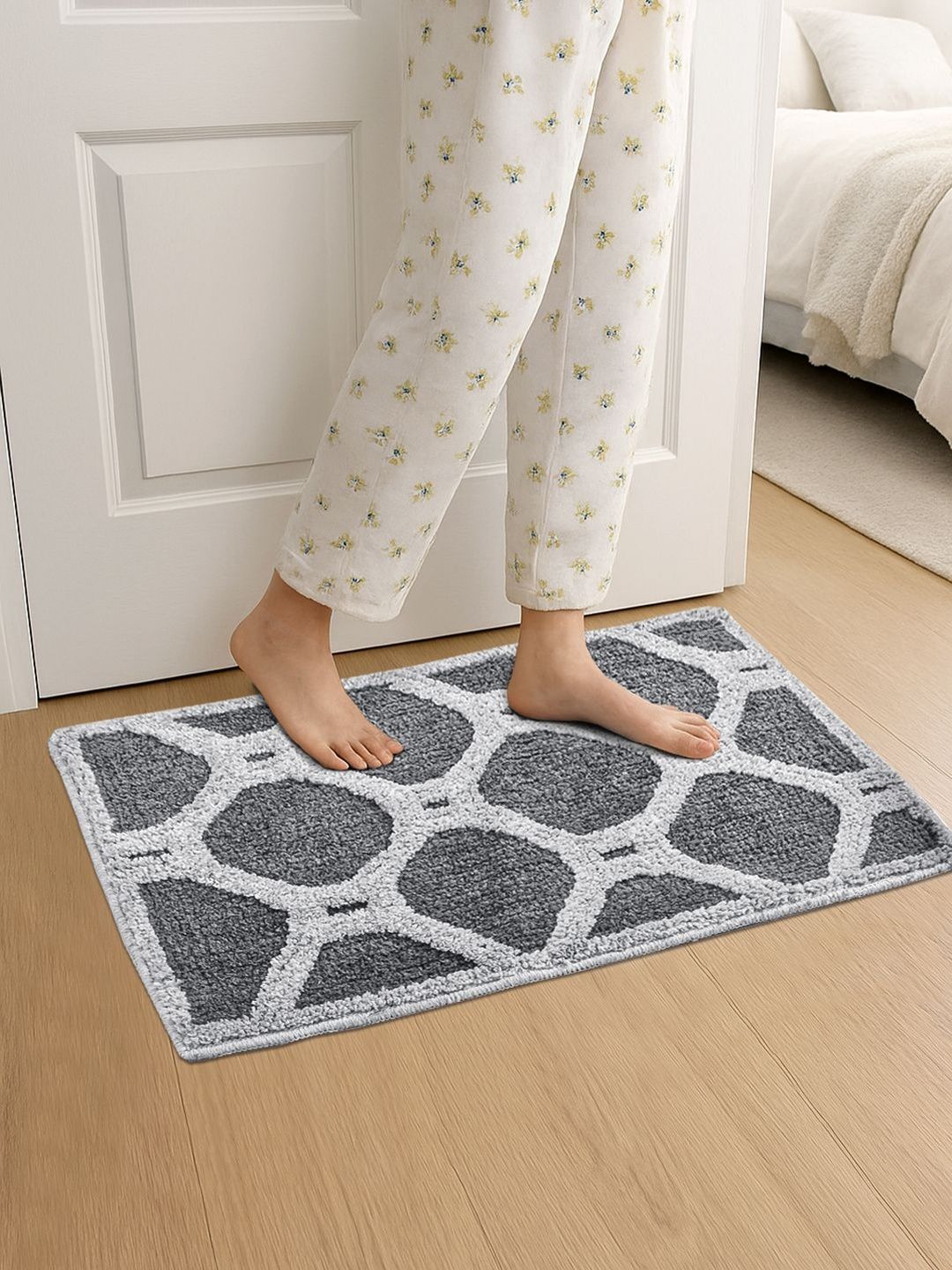 FABINALIV Grey Geometric Printed Anti-Skid Skin-Friendly Extra Soft Doormat