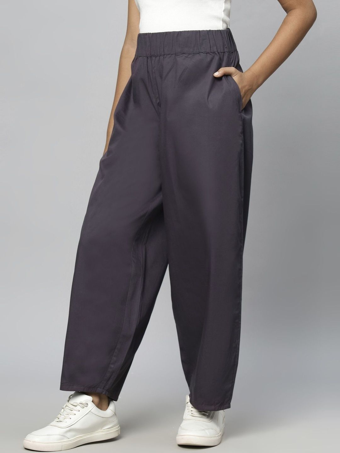 TeenTrums Girls Relaxed Tapered Fit Mid-Rise Regular Trousers