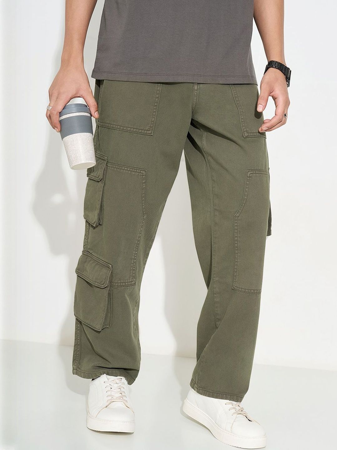 SF JEANS by Pantaloons Men Cotton Flared Mid-Rise Cargo Jeans