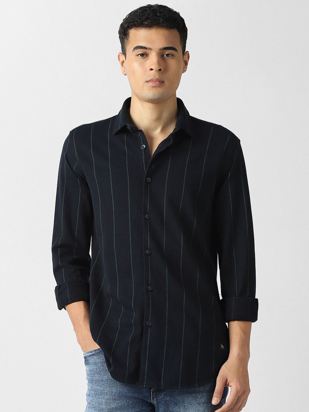 VAN HEUSEN DENIM LABS Men Slim Fit Striped Casual Shirt