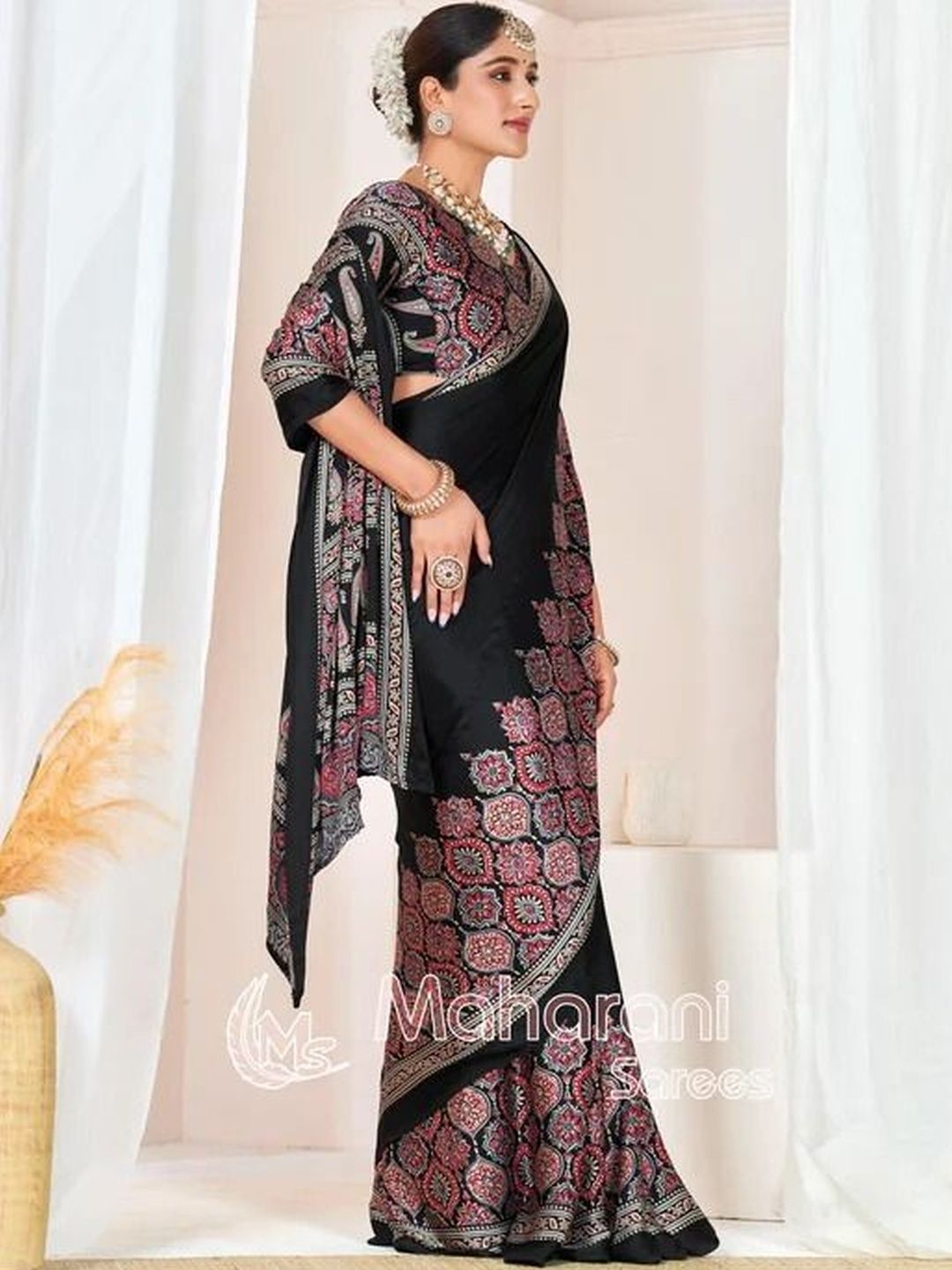 GHAN SALS Ethnic Motifs Embroidered Poly Crepe Heavy Work Baluchari Saree