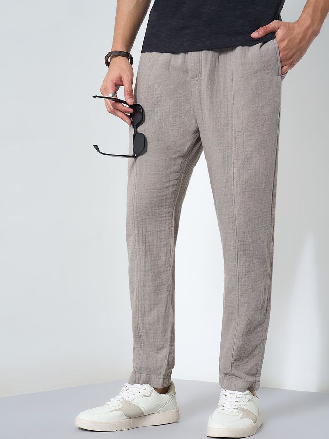 7 Alt by Pantaloons Men Slim Fit Mid-Rise Trousers