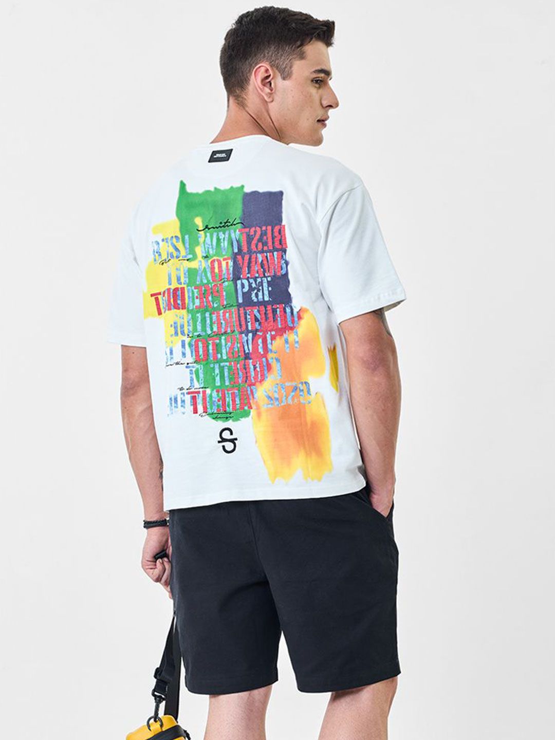Snitch Men Printed Drop-Shoulder Sleeves T-shirt