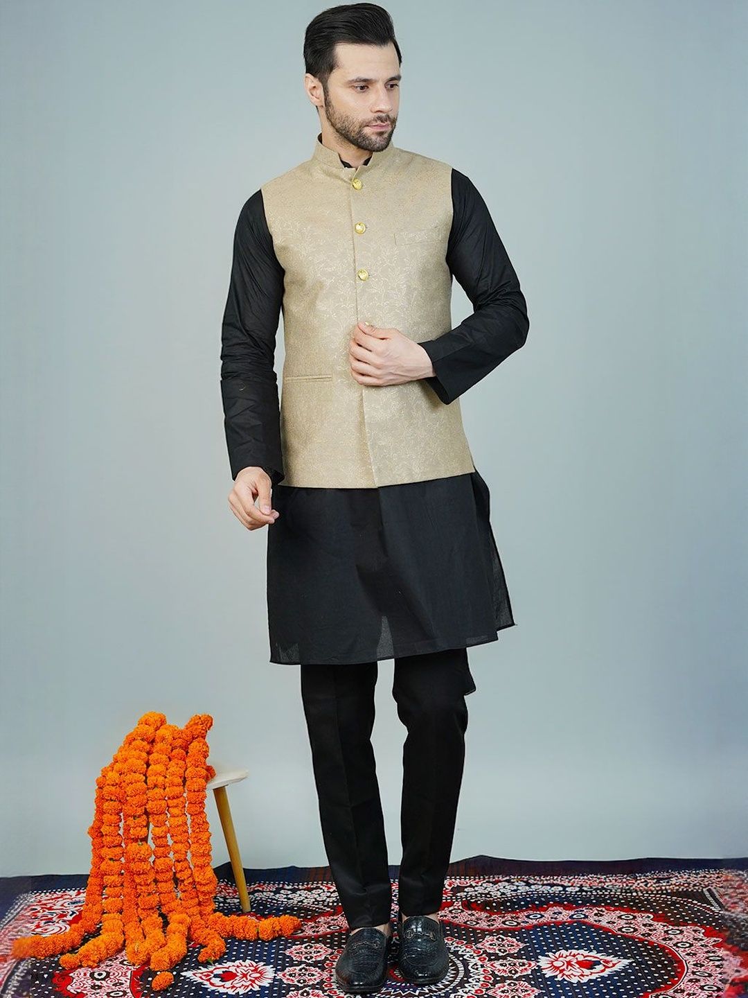 Wintage Men Satin Sleeveless Nehru Jacket