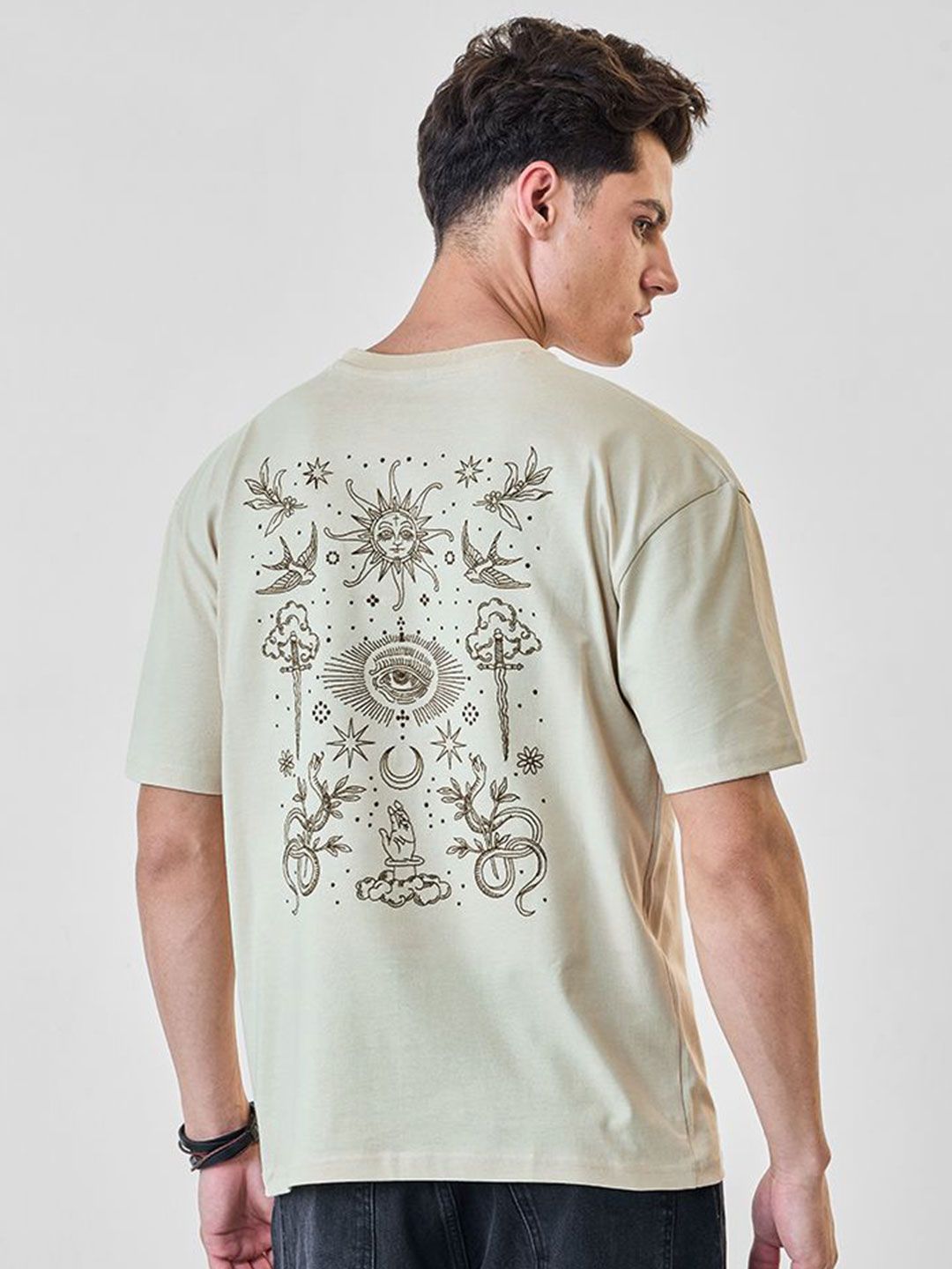 Snitch Men Printed Drop-Shoulder Sleeves T-shirt