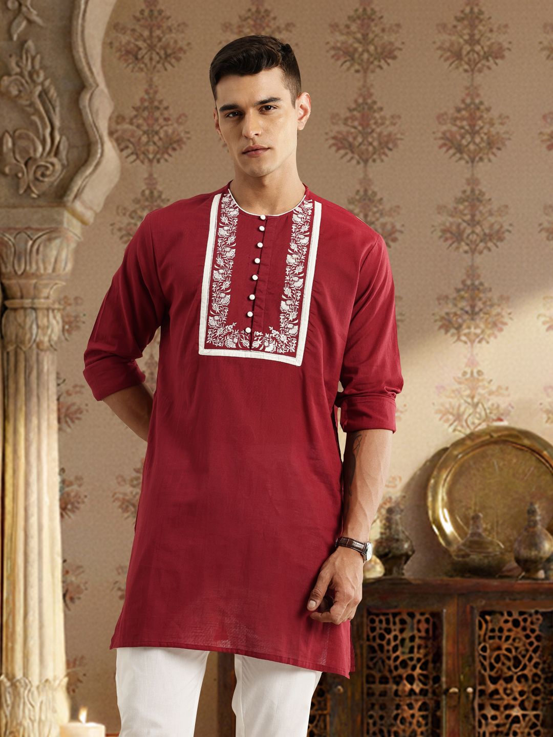House of Pataudi Floral Embroidered Jashn Kurta