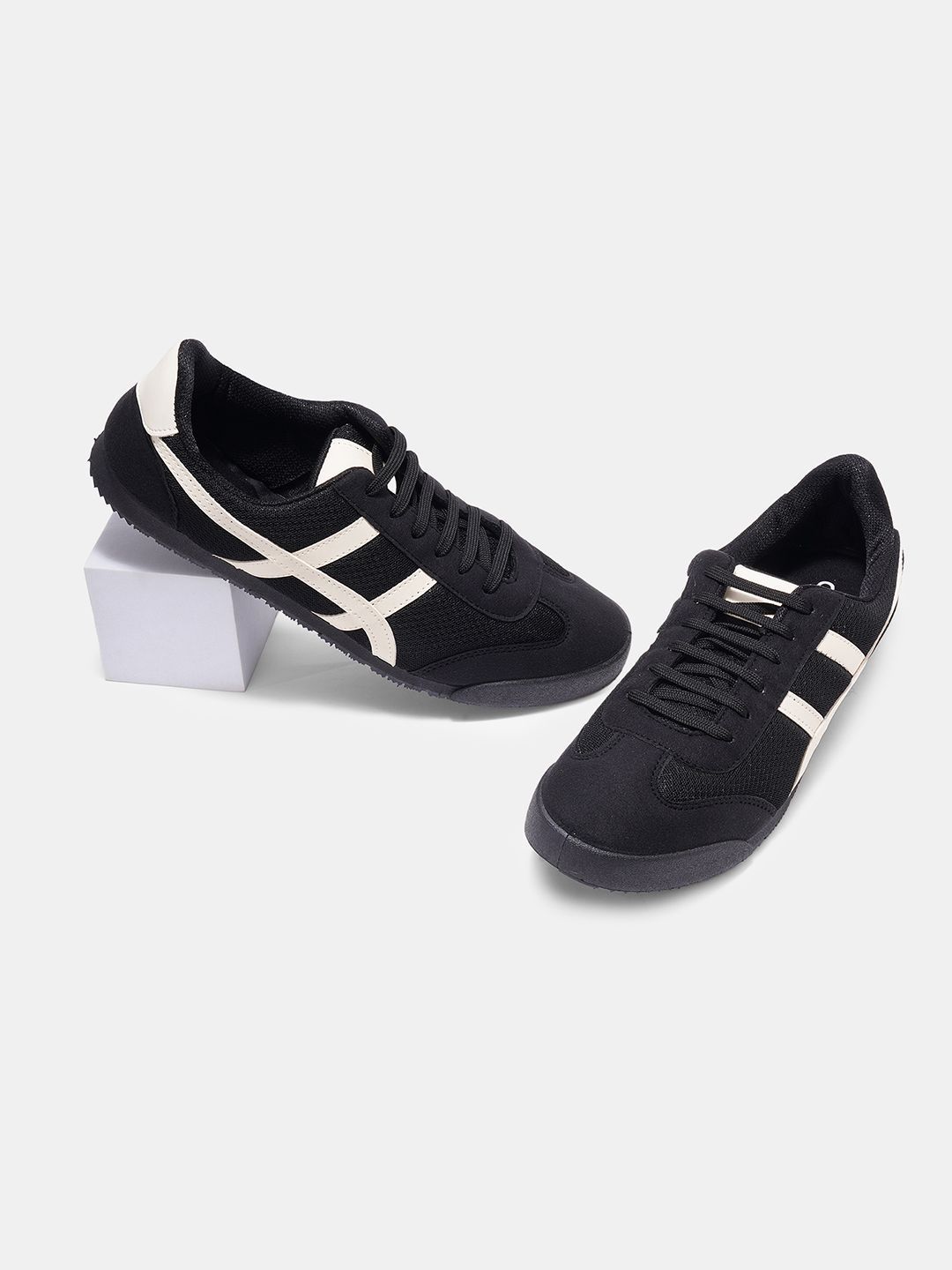 Ajile by Pantaloons Men Colourblocked Sneakers