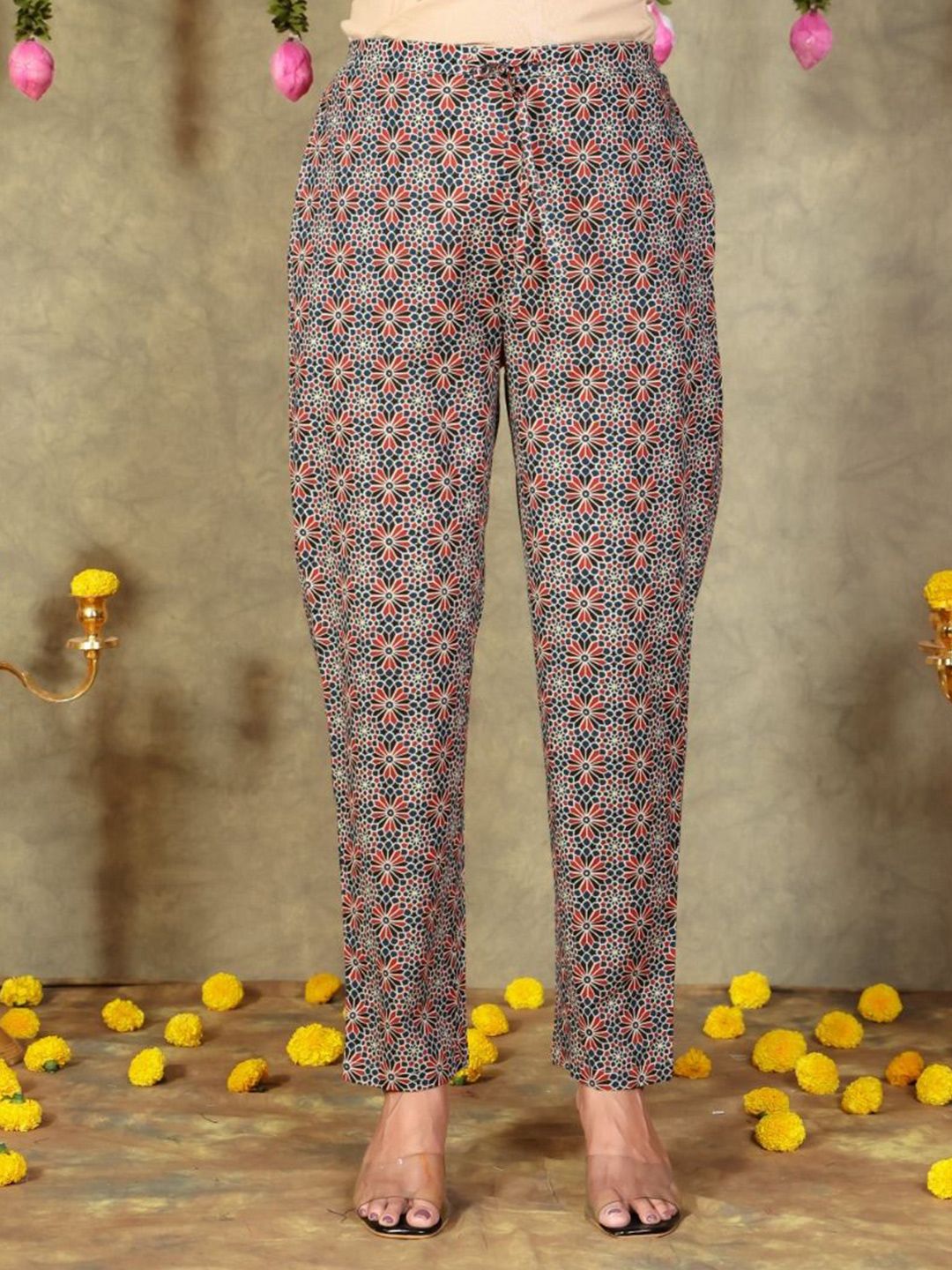 Aramya Women Printed Cotton Straight Fit Trousers