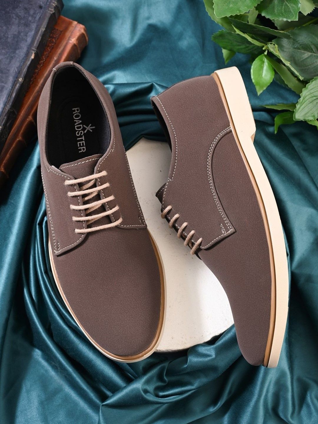 Buy The Roadster Lifestyle Co Men Round Toe Lace-Ups Sneakers