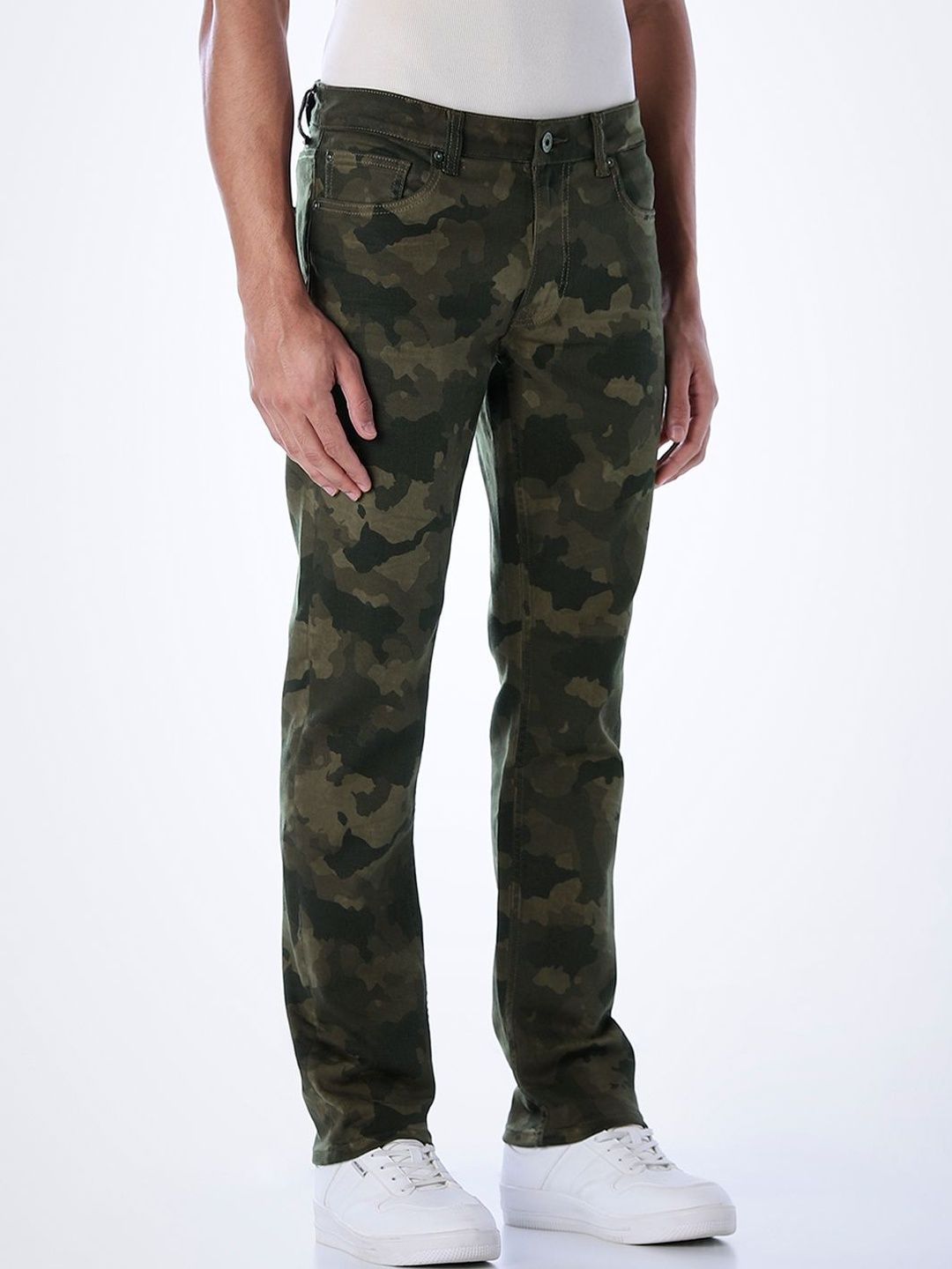 Tapered Fit Low-Rise Stretchable Jeans