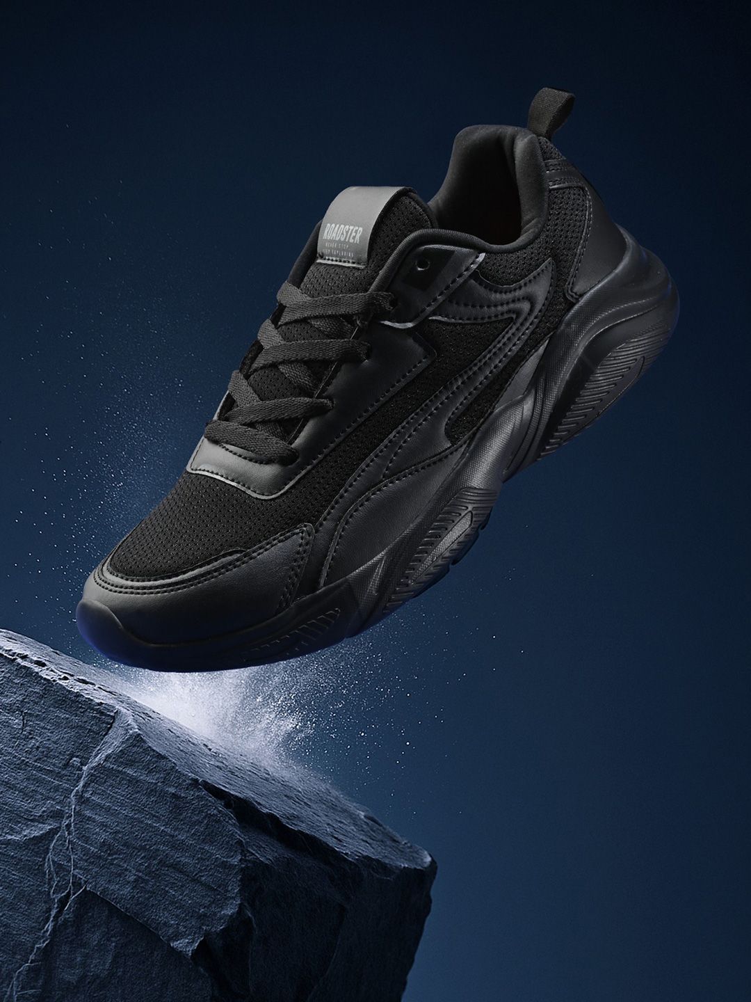 The Roadster Lifestyle Co. Men Black Textured Memory Foam Sneakers