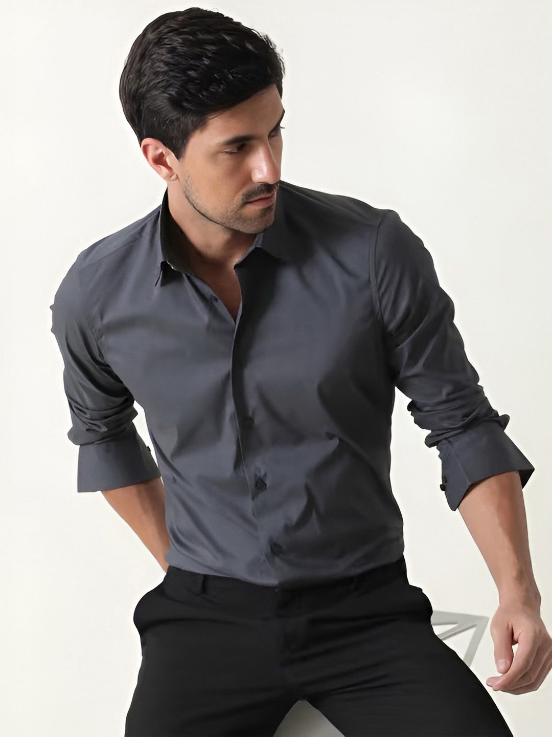 UNIQSOME Men Classic Fit Solid Spread Collar Cotton Formal Shirt