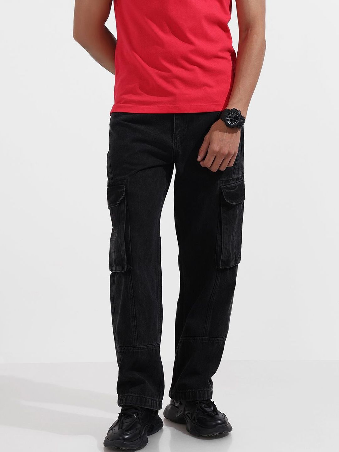 The Indian Garage Co Men Relaxed Fit Mid-Rise Light Fade Cargo Jeans