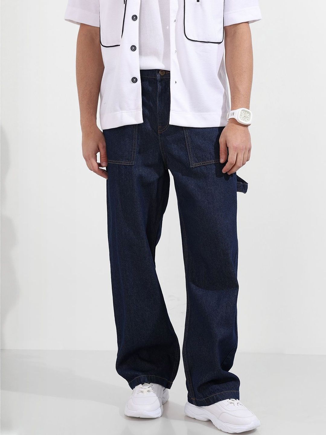 The Indian Garage Co Men Relaxed Fit Mid-Rise Clean Look Cargo Styles Cotton Jeans