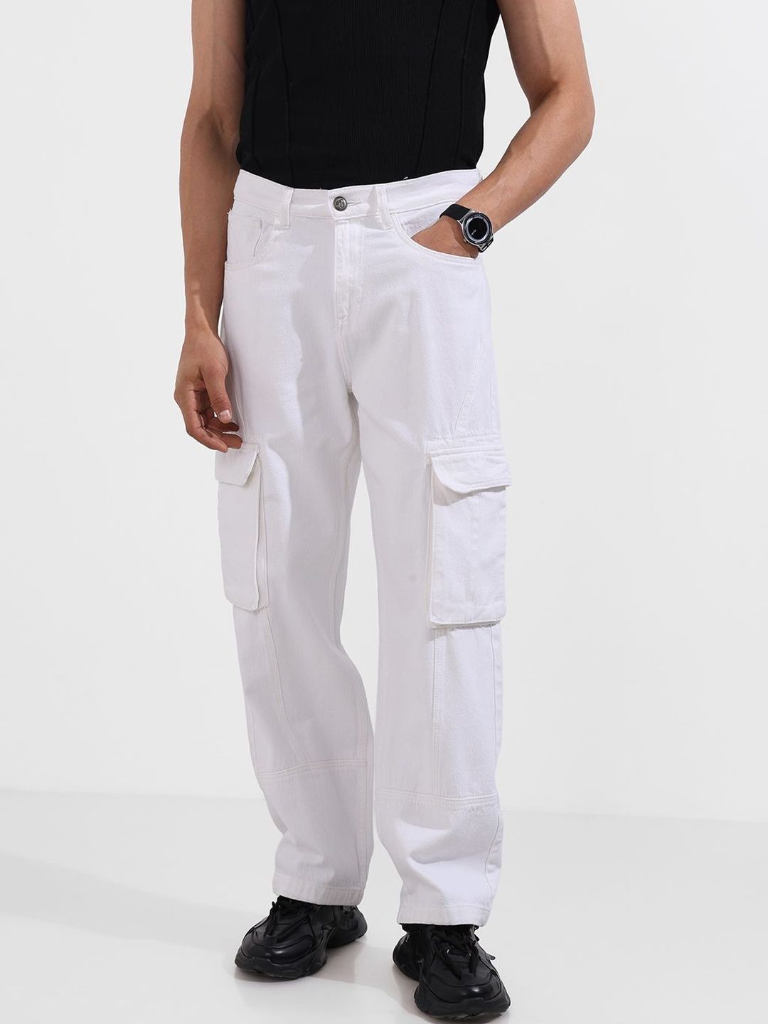 The Indian Garage Co Men Relaxed Fit Mid-Rise Cotton Cargo Styles Jeans
