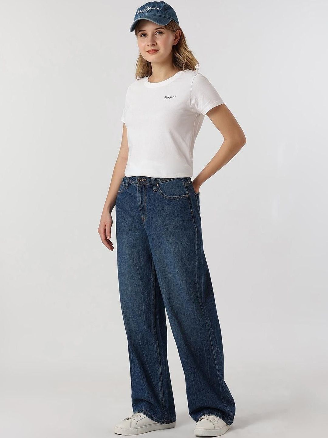 Pepe Jeans Women Comfort Relaxed Fit High-Rise Light Fade Jeans