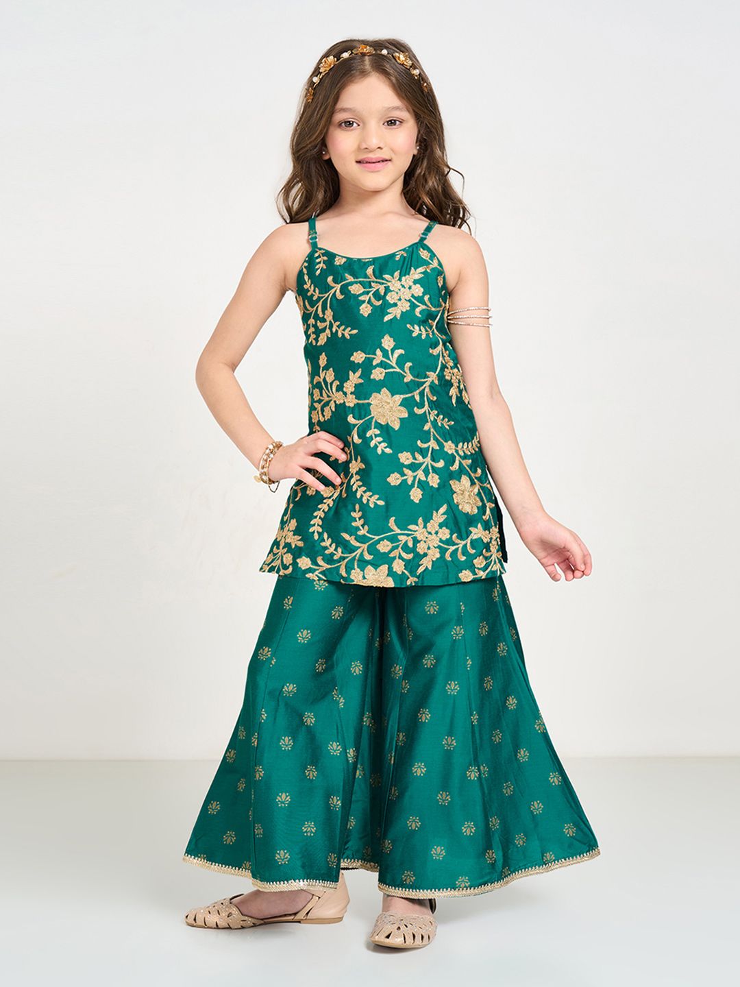 AKKRITI BY PANTALOONS Girls Ethnic Motifs Embroidered Kurta with Palazzos