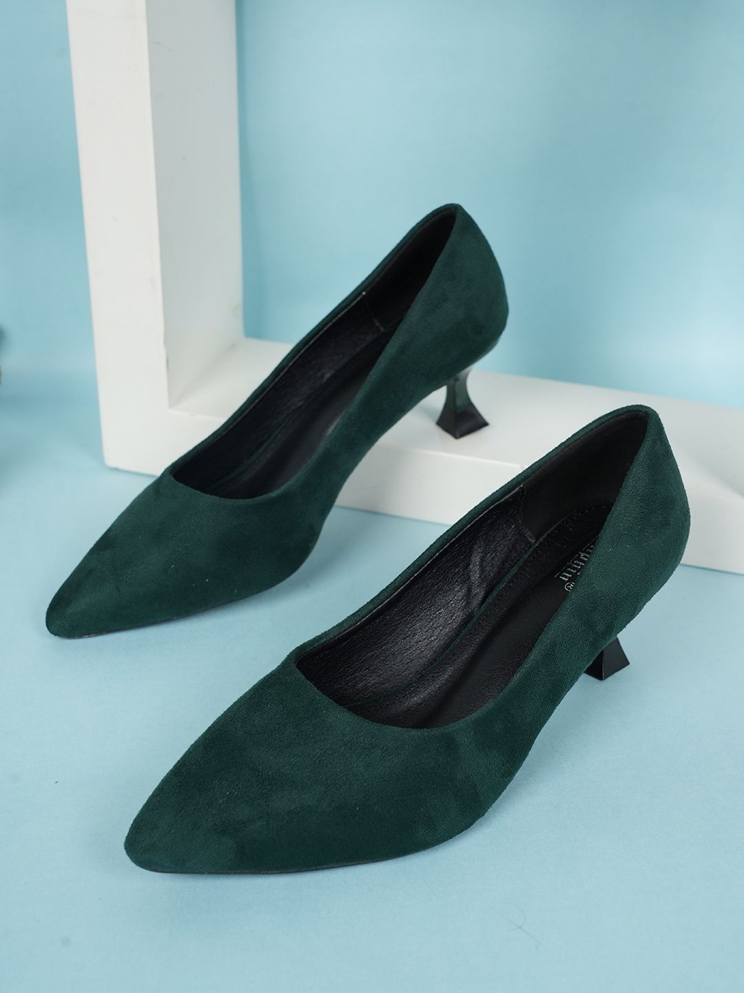 Dollphin Dollphin Textured Suede Kitten Pumps