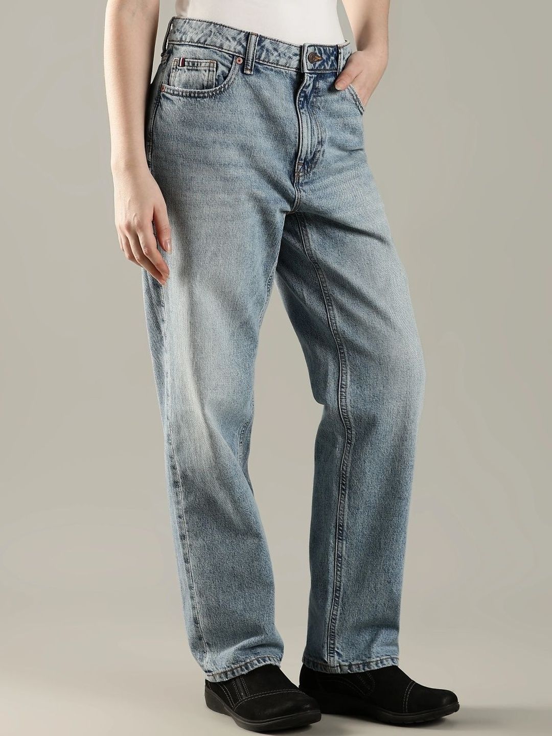 Regular Fit Mid-Rise Heavy Fade Mid-Wash Jeans