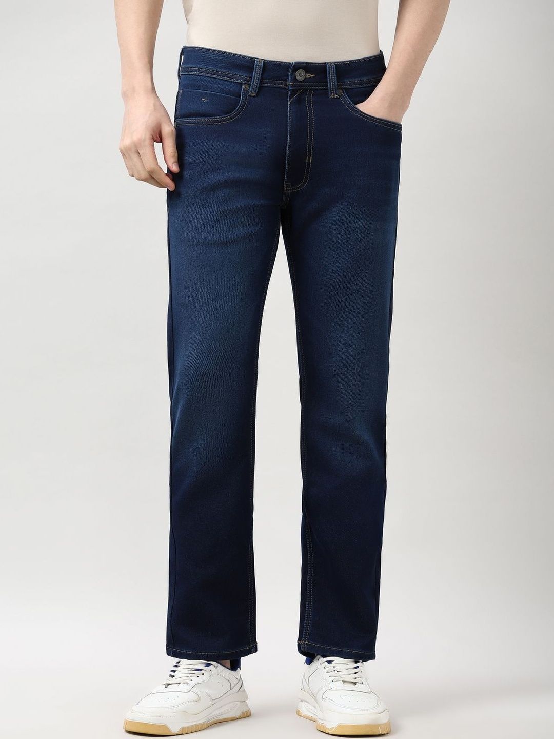 Peter England Casuals Men Slim Fit Mid-Rise Light Fade Jeans