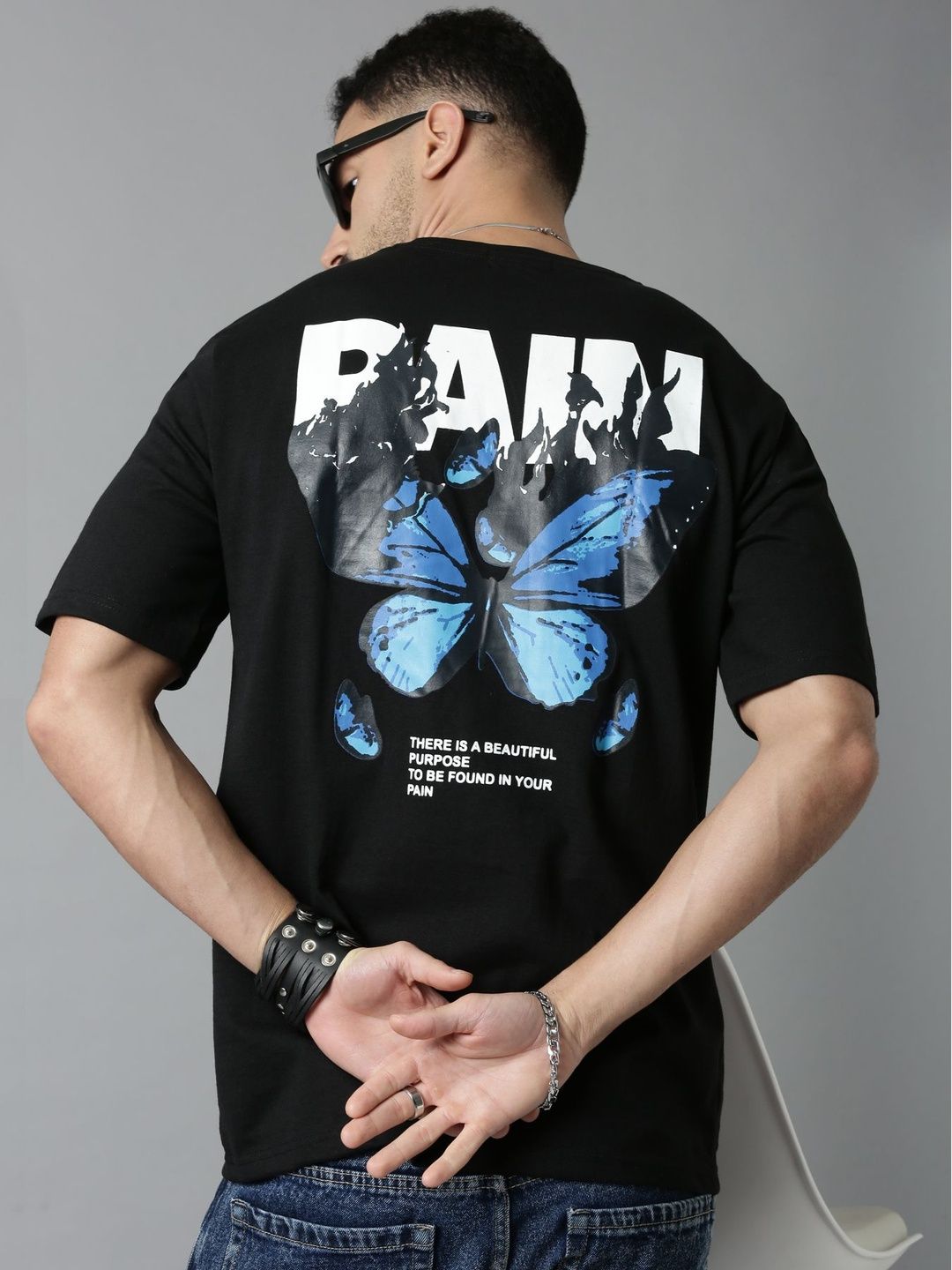 LEWEL Men Graphic Printed Oversized Round Neck Short Sleeves T-shirt
