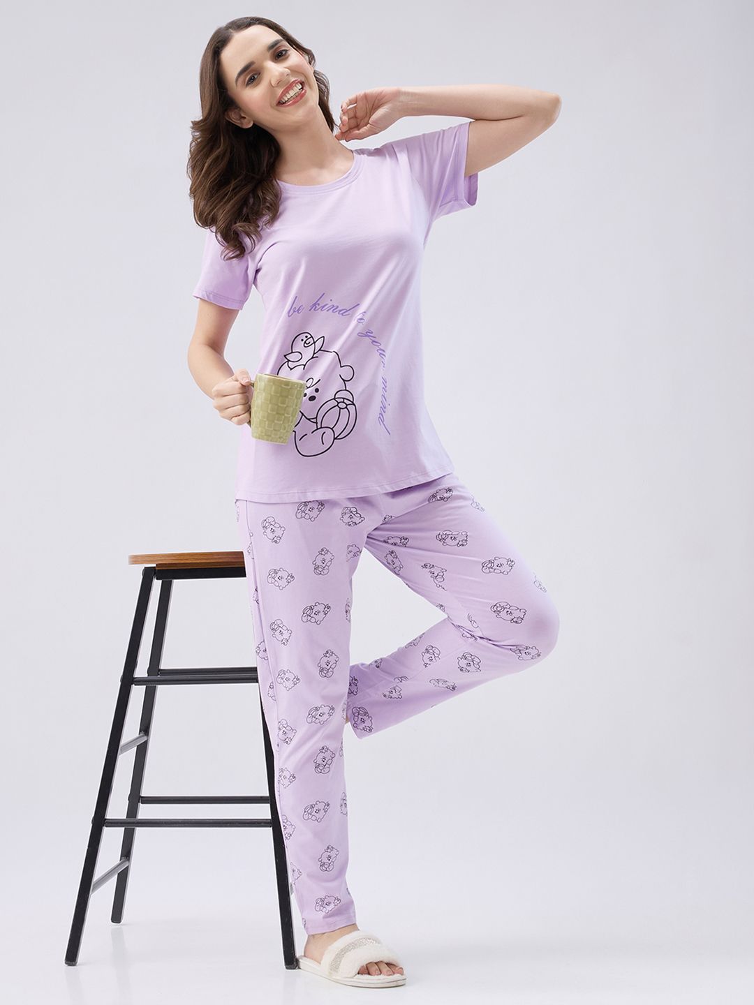 AV2 Women Printed Pure Cototn Night suit