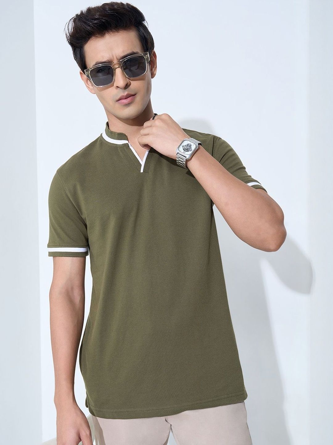 Peregrine by Pantaloons Henley Neck Slim Fit Cotton T-shirt