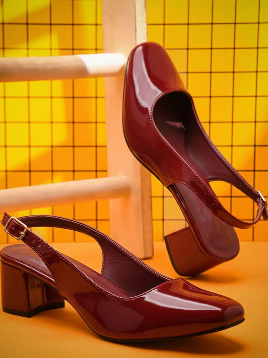 Froh Feet Women Solid Glossy Block Heel Pumps