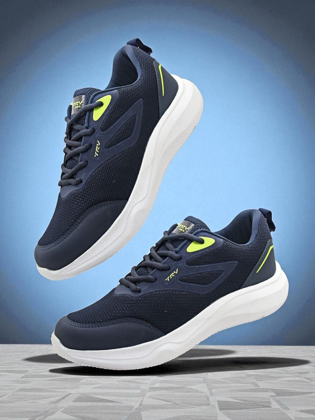 TRV Men Training or Gym Non-Marking Shoes