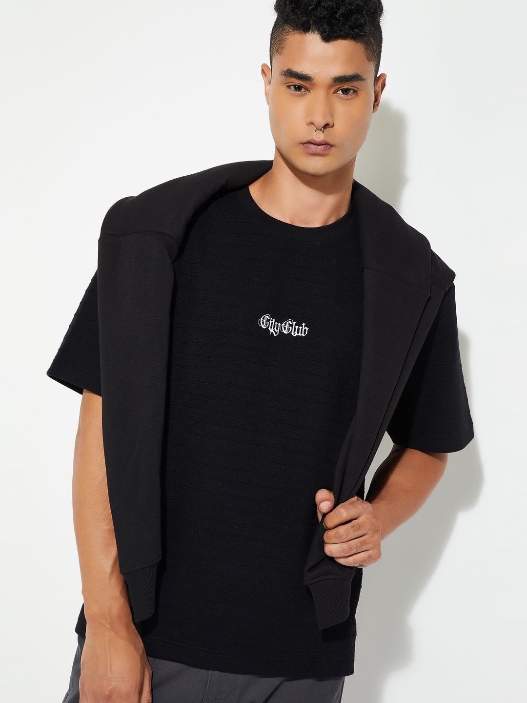 max Men Typography Self Design Round Neck Short Sleeves T-shirt