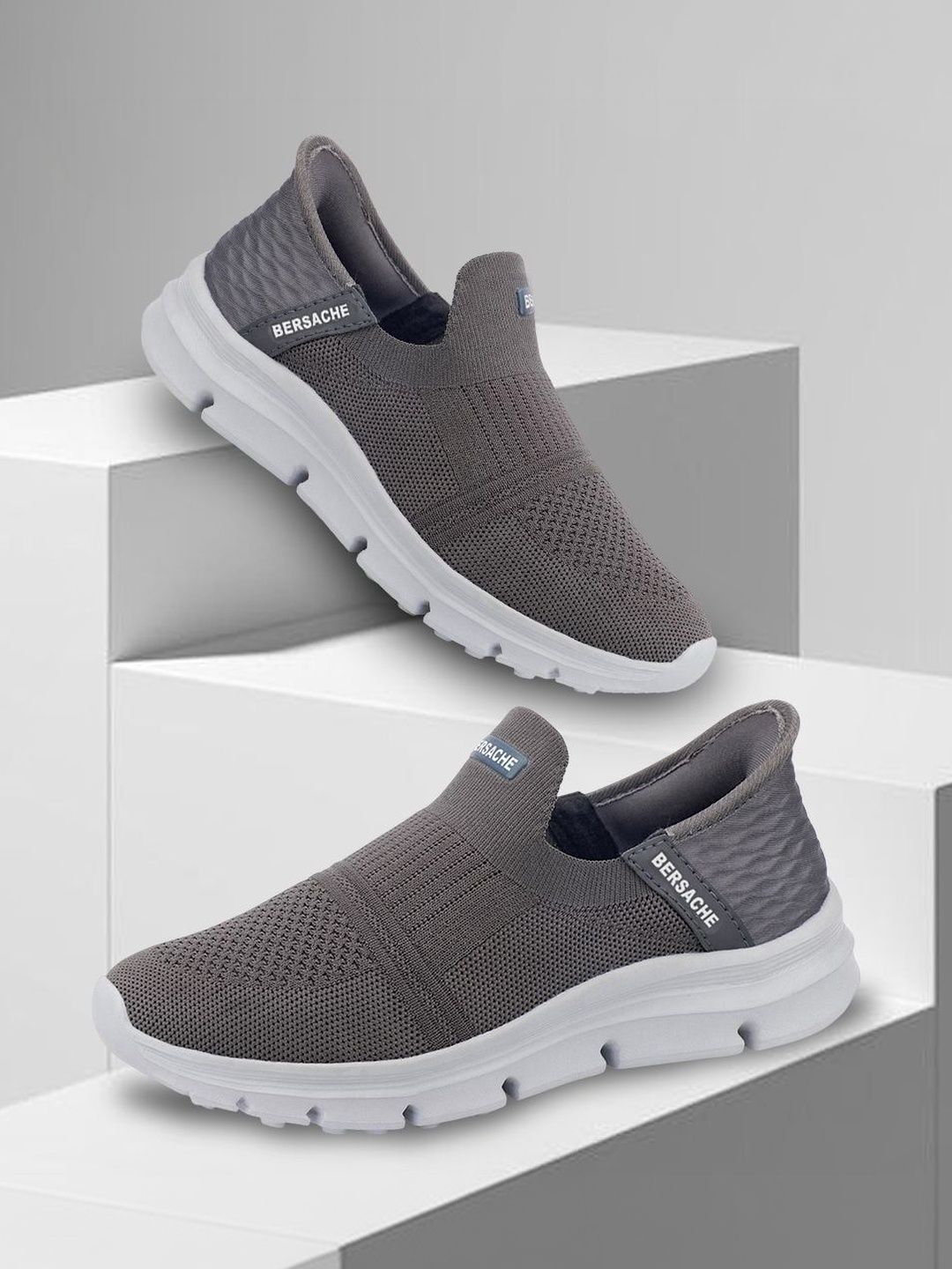 BERSACHE Men Textured Cushioned Footbed Slip-On Sneakers