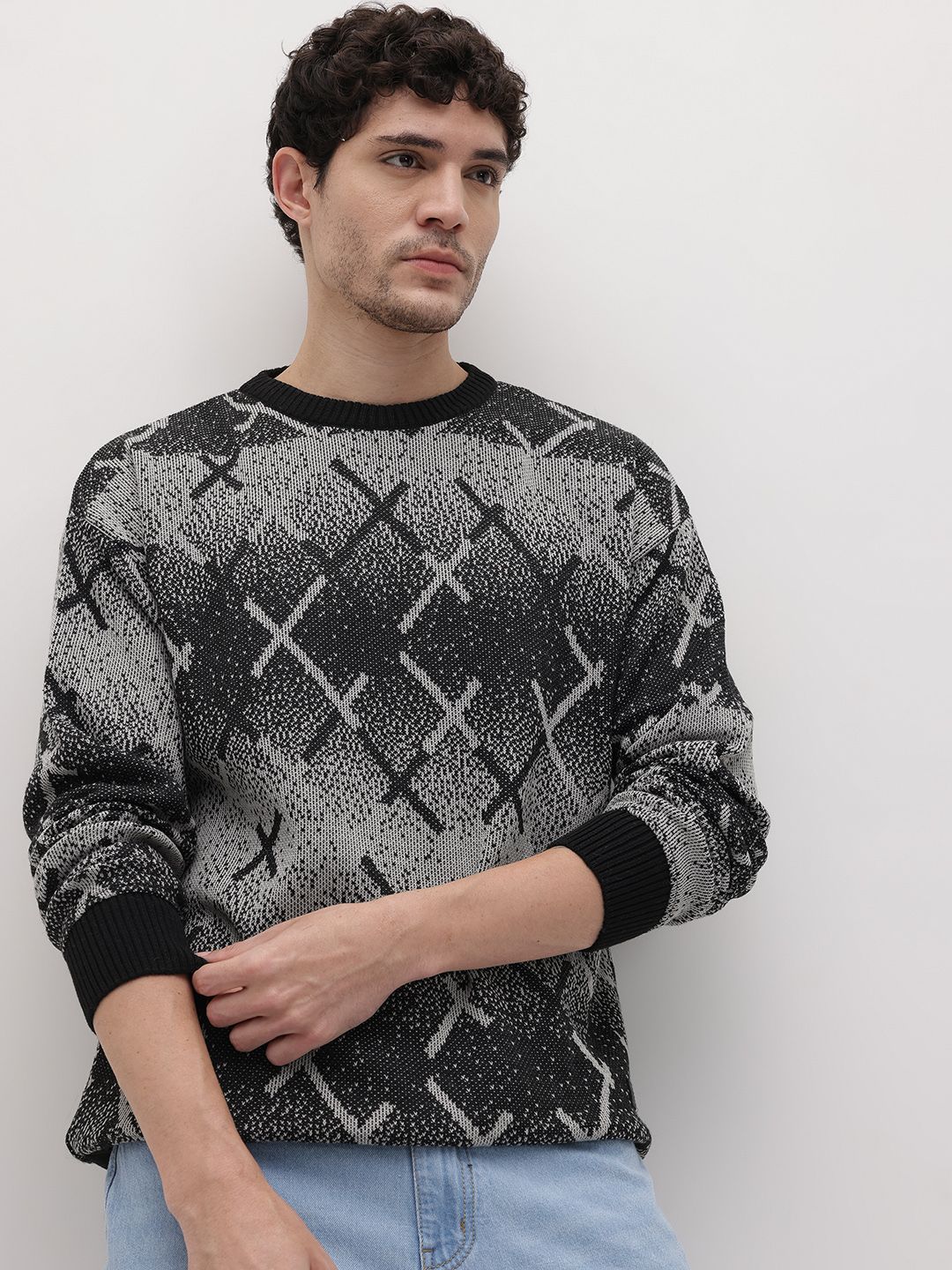 Roadster The Roadster Life Co. Geometric Self Design Round Neck Pullover