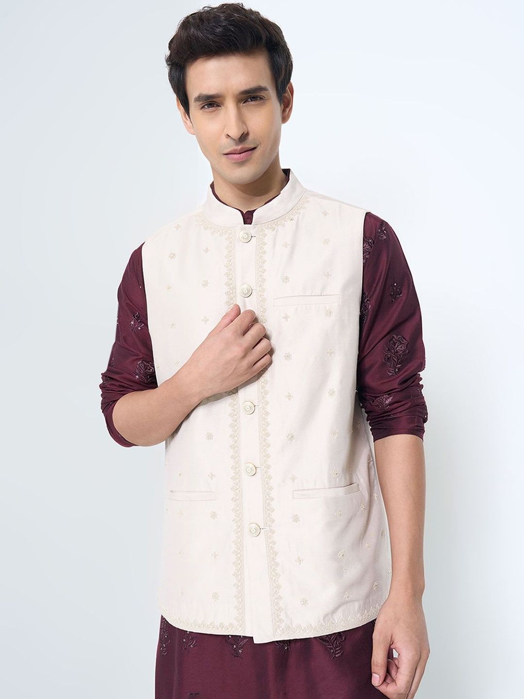 indus route by Pantaloons Men Floral Embroidered Mandarin Collar Nehru Jacket