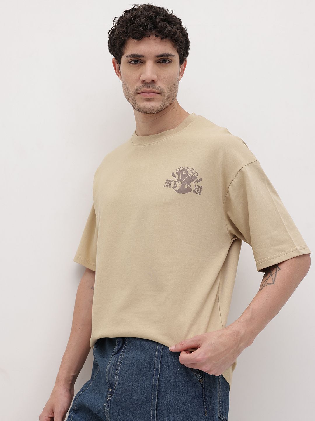 The Roadster Life Co. Graphic Printed Round Neck Drop-Shoulder Sleeves Oversized T-shirt