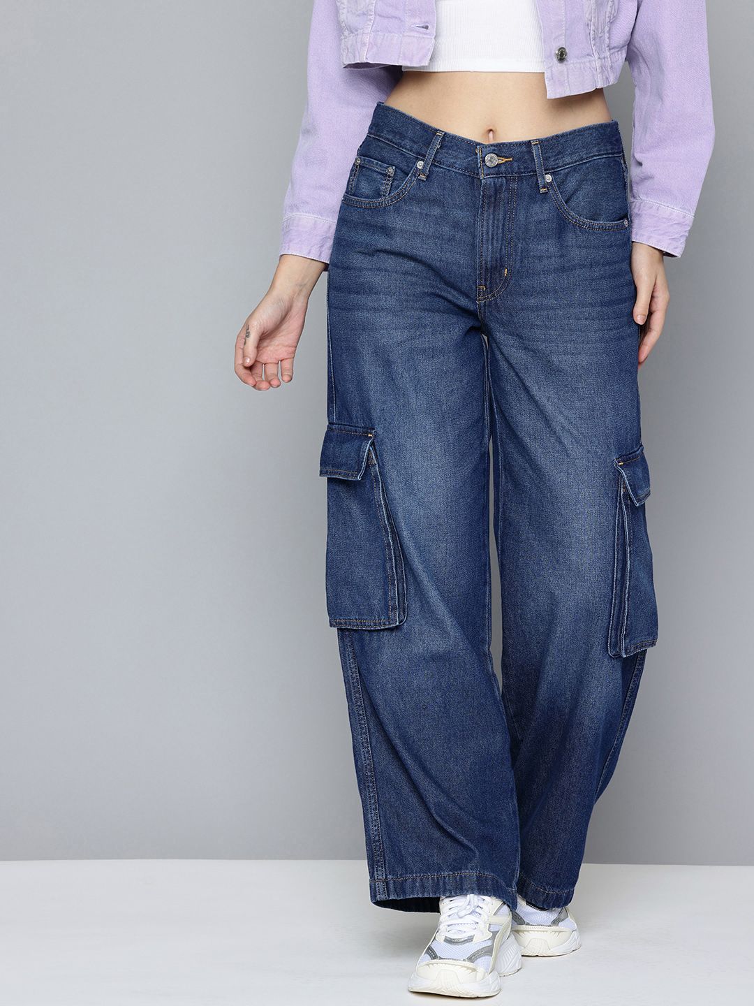 Levis Women Baggy Light Fade Cargo Styles Pure Cotton Jeans