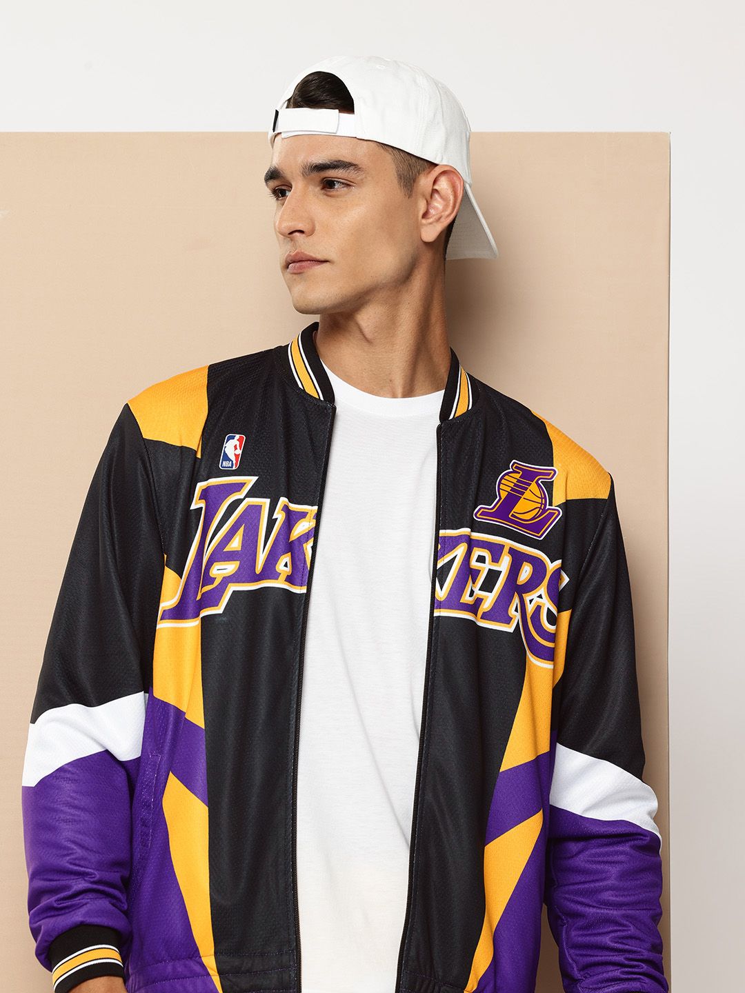 NBA Los Angeles Lakers Lightweight Jacket