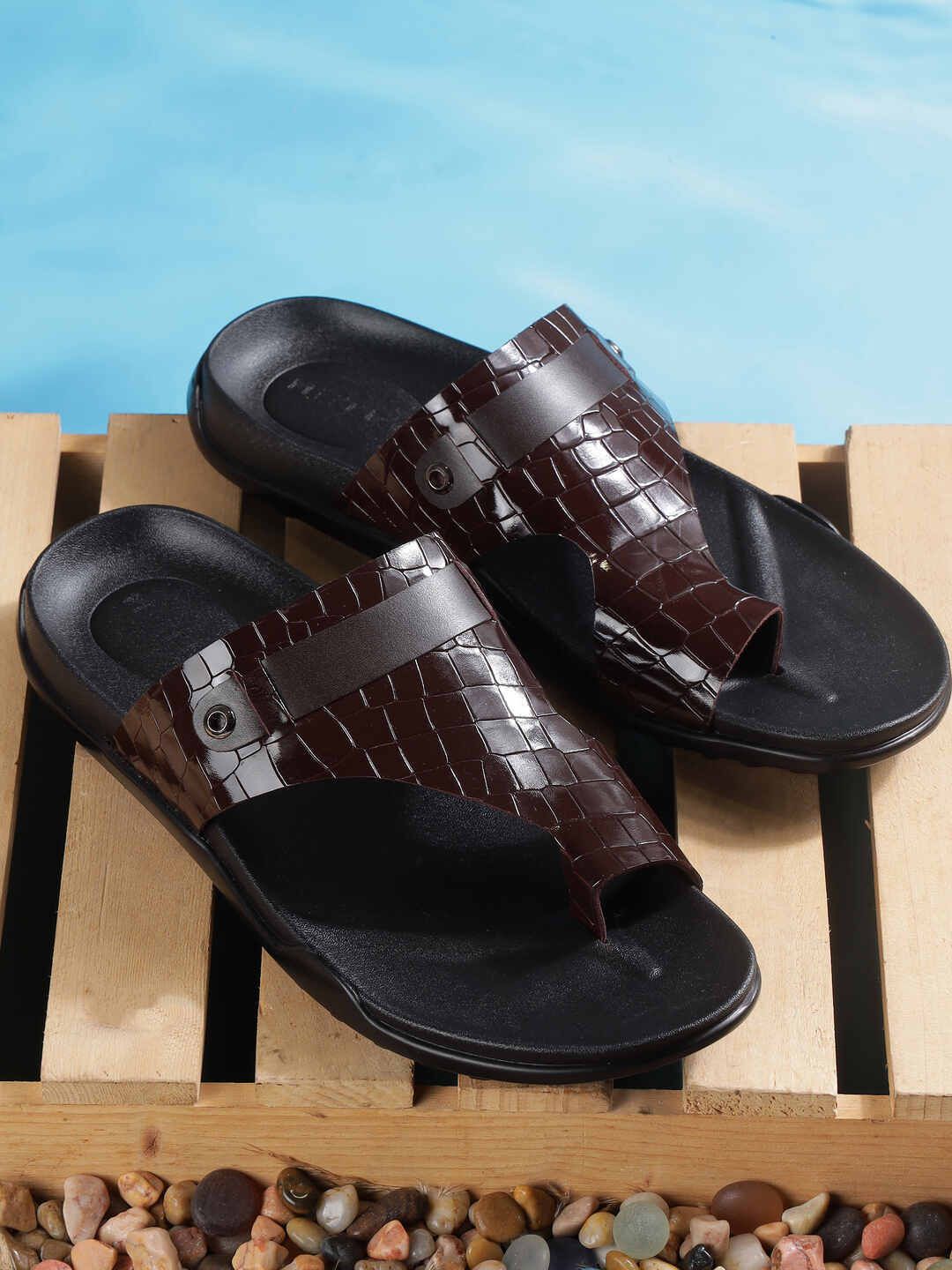 Metro Men Rubber Thong Flip-Flops