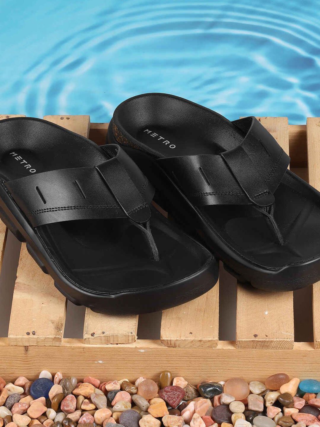 Metro Men Rubber Thong Flip-Flops