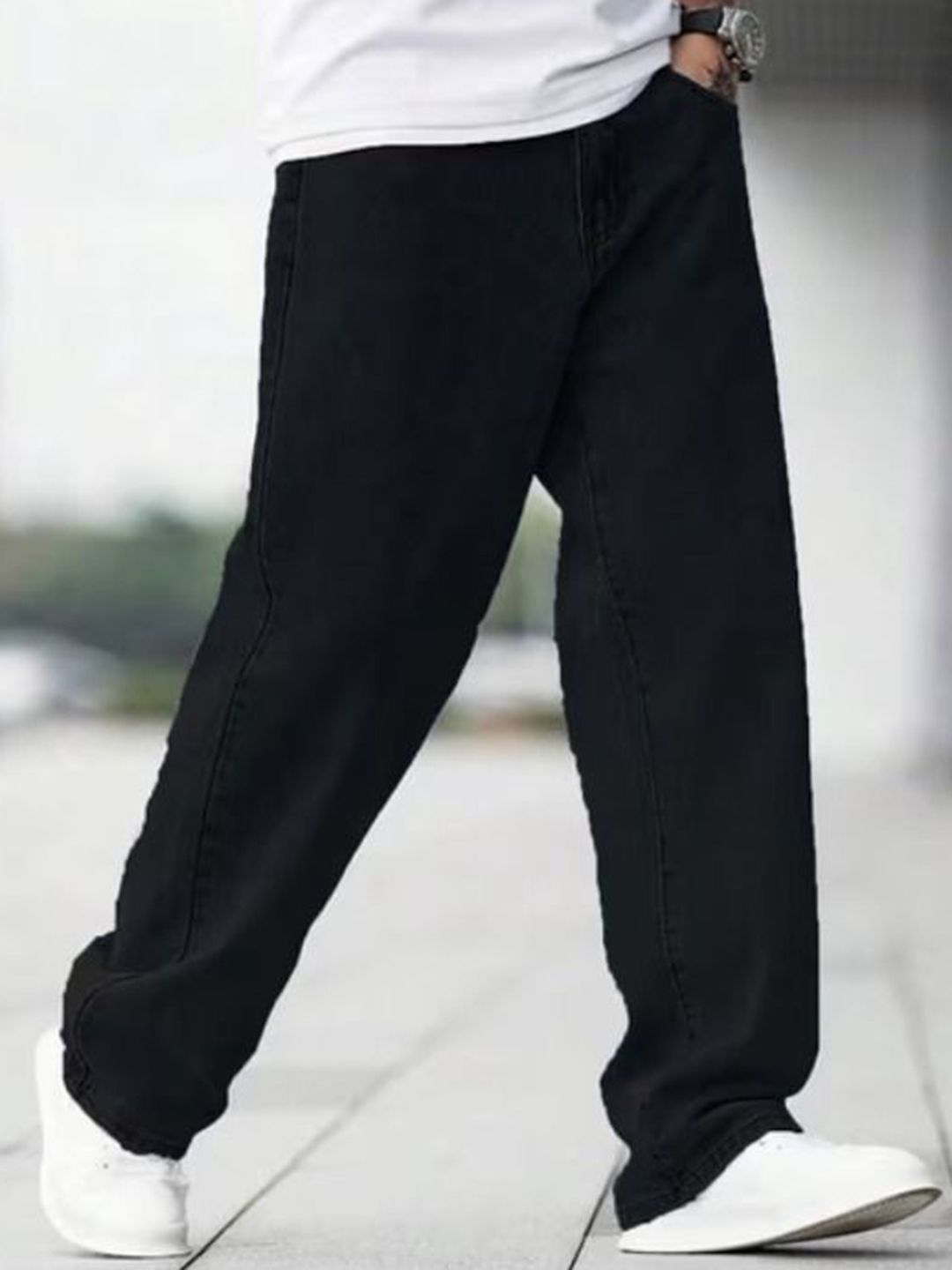 me Queen Men Relaxed Fit Mid-Rise Jeans