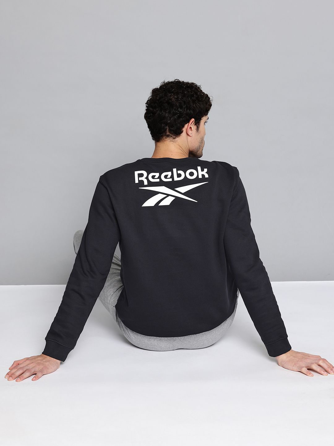 Reebok Brand Logo Printed Pullover Sweatshirt