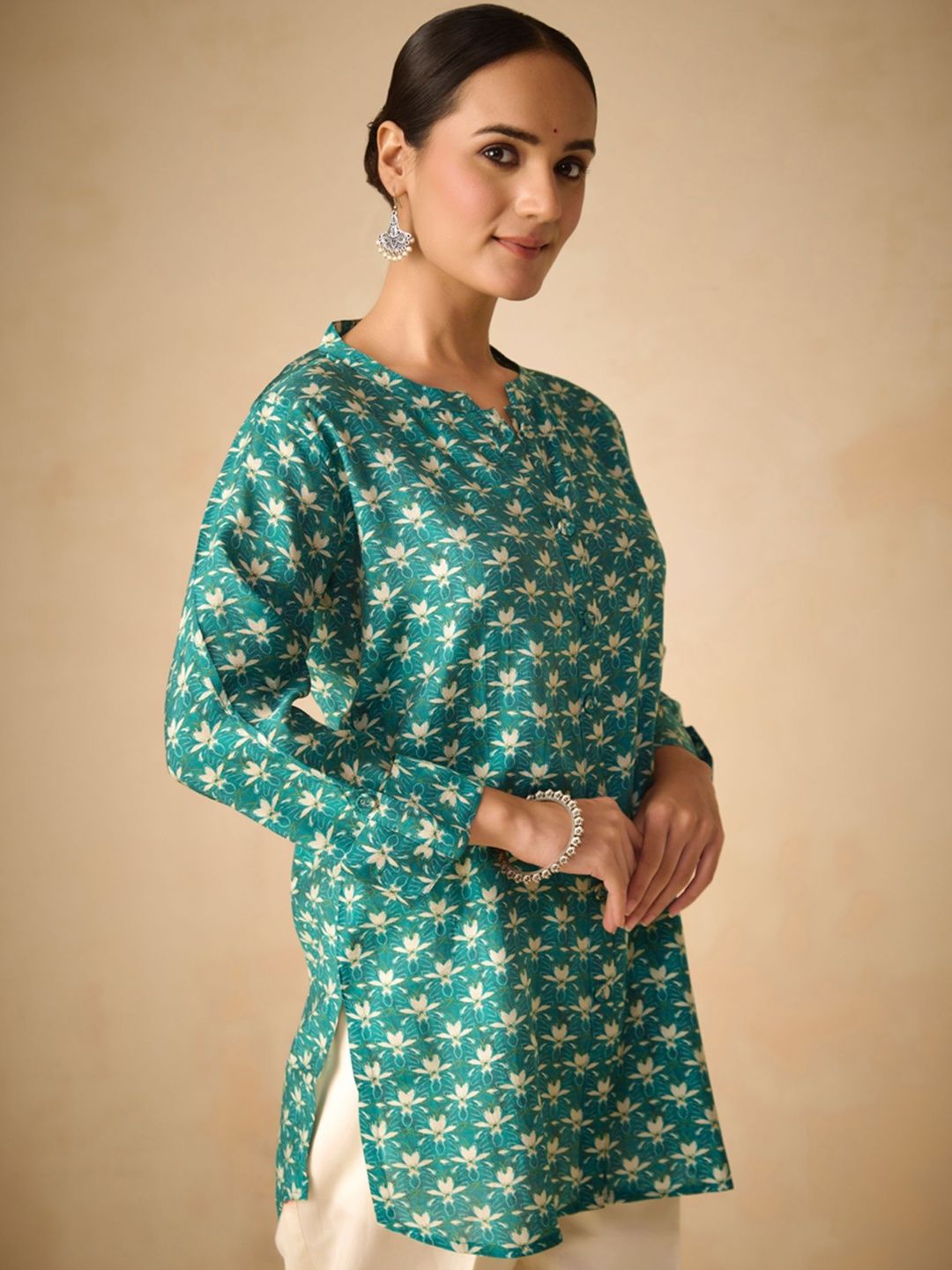 WOMEN PLUS Women Floral Printed Mandarin Collar Straight Kurti