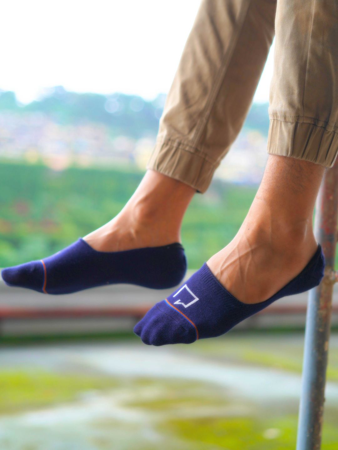 ROAR FOR GOOD Unisex Shoe Liners Socks