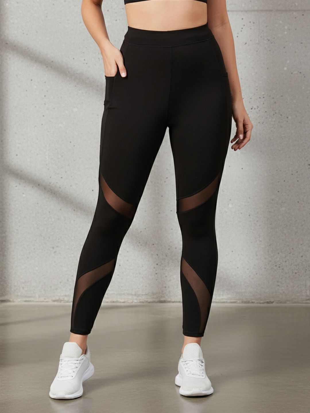 Blinkin Women Black Rapid Dry Tights With Breathable Mesh Panels & Side Pockets