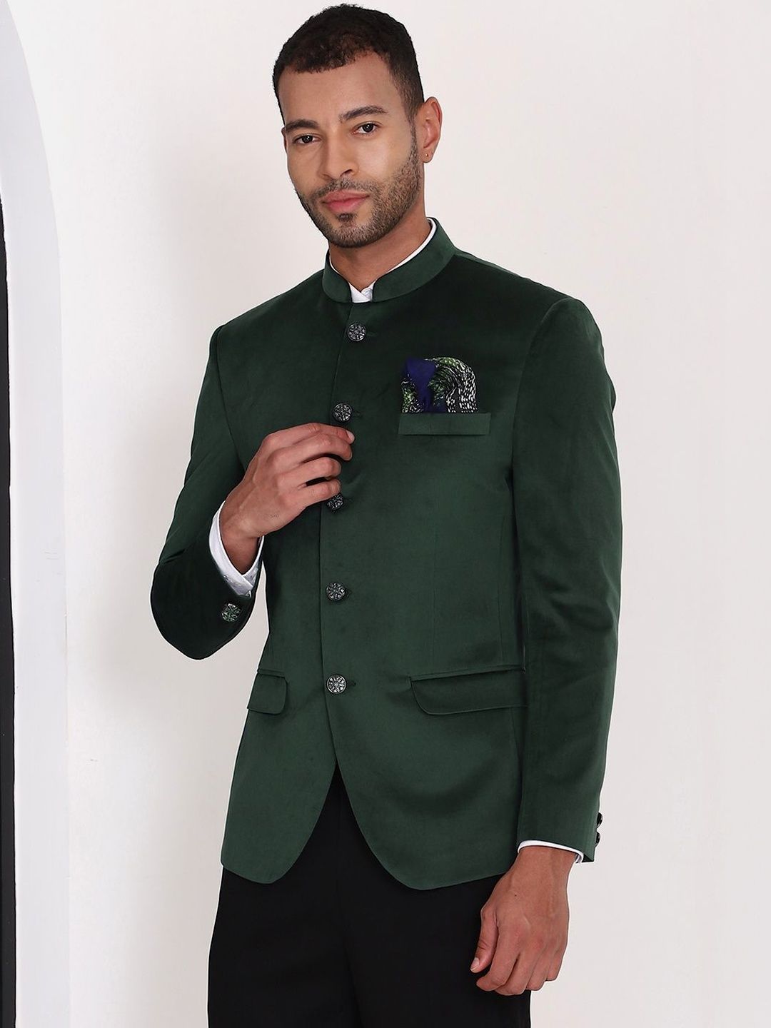 MANQ Men Slim Fit Mandarin Collar Single-Breasted Bandhgala Suits