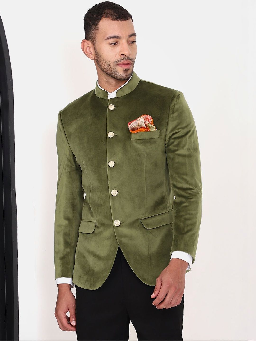 MANQ Men Solid Bandhgala Slim-Fit 2-Piece Suits