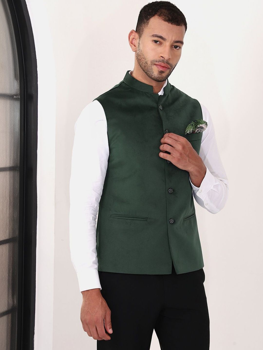MANQ Men Solid Nehru Jacket & Trouser Suit
