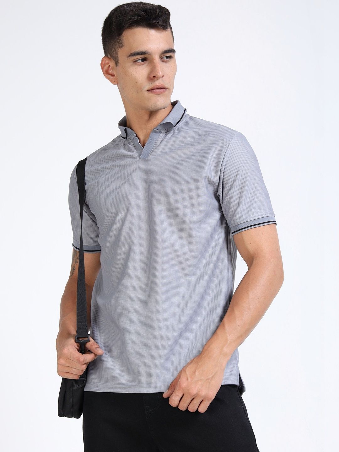 THE BEETEL HOUSE Men Self Design Polo Collar T-shirt